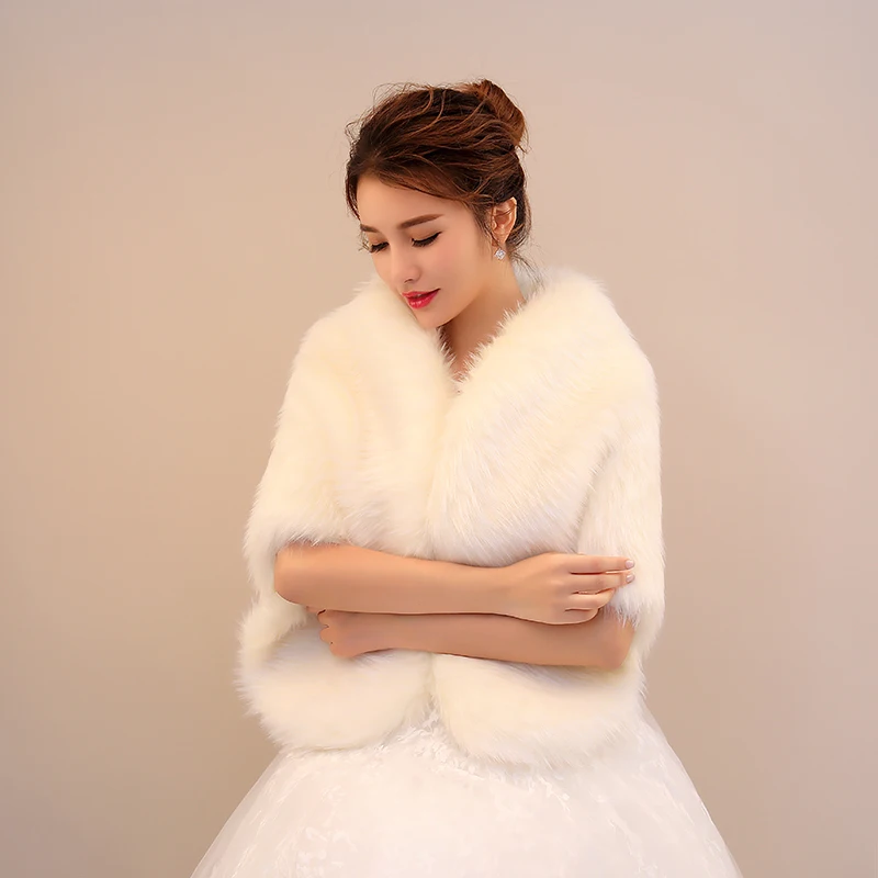 
Wholesale Winter Hot Sale Wedding Accessories New Long Fluffy Champagne Shawl faux Fur Bridal Cotton Jacket 