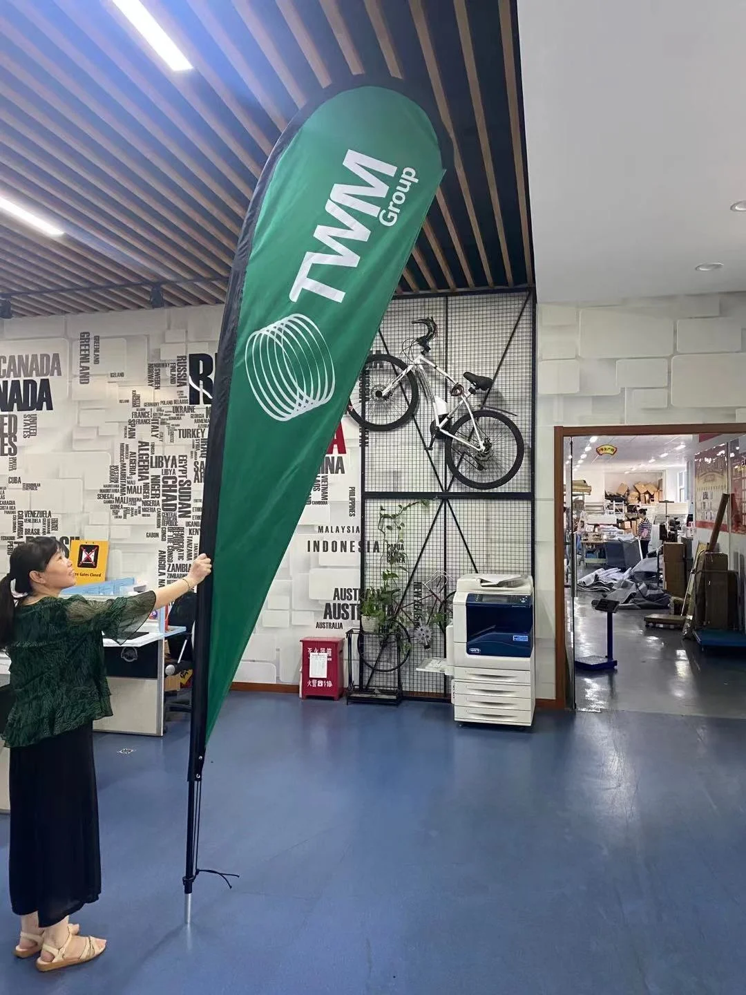 2024 hot sale teardrop flag for outdoor display advertising beach flag bow flag