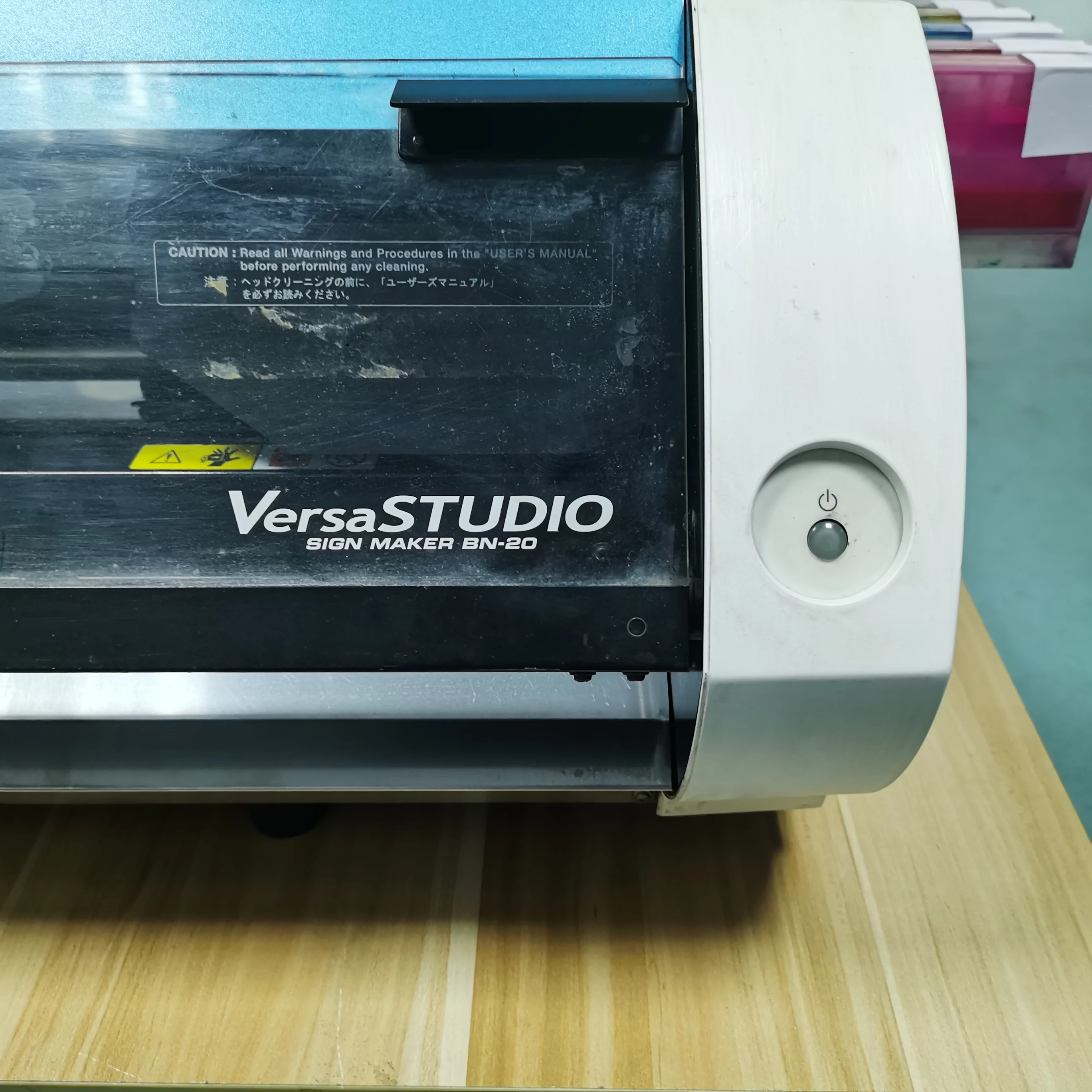 secondhand Roland bn20 printer use DX7 printhead printing and cutting machine for vinyl stickers label printer