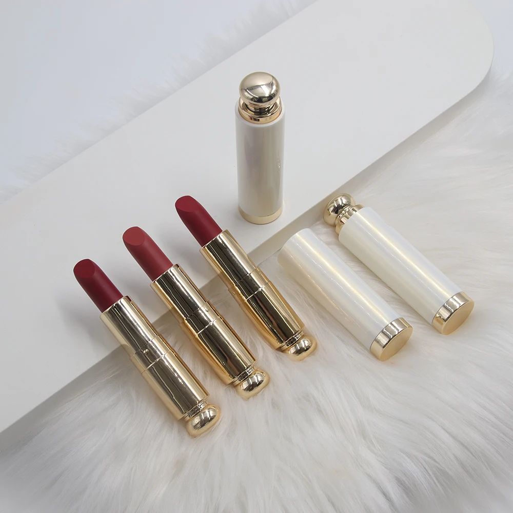 Factory Wholesale OEM Cosmetics Long Wearing Lipstick Talc Free Matte Lipstick