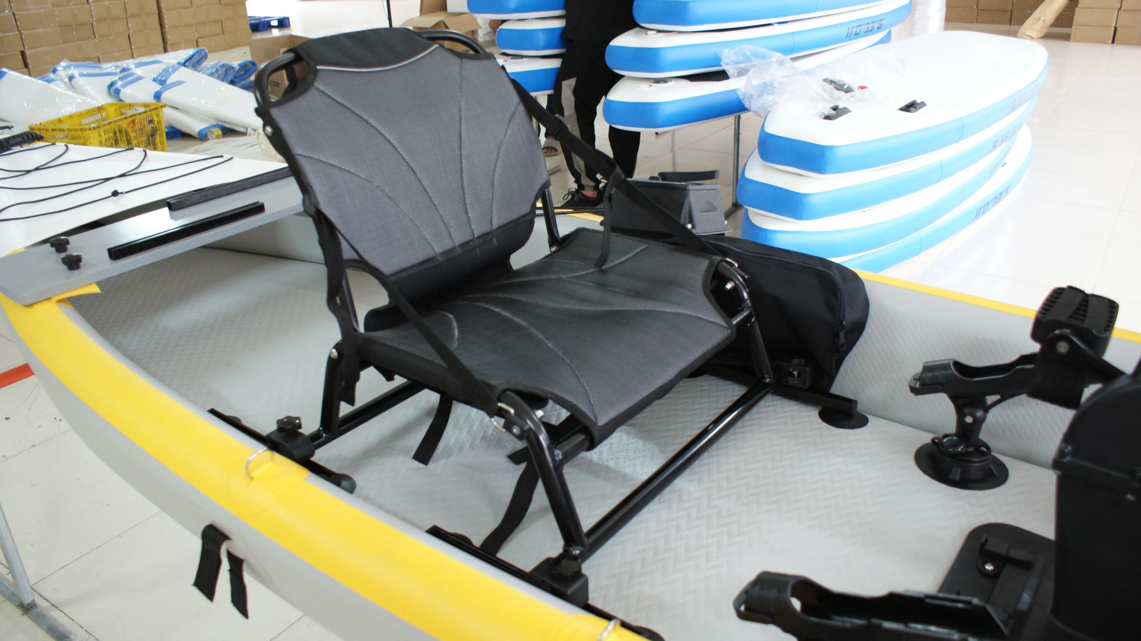 New 430cm Inflatable Drop Stitch Foot Drive Pedal Fishing Sup Single Person Craft Inflatable Kayak