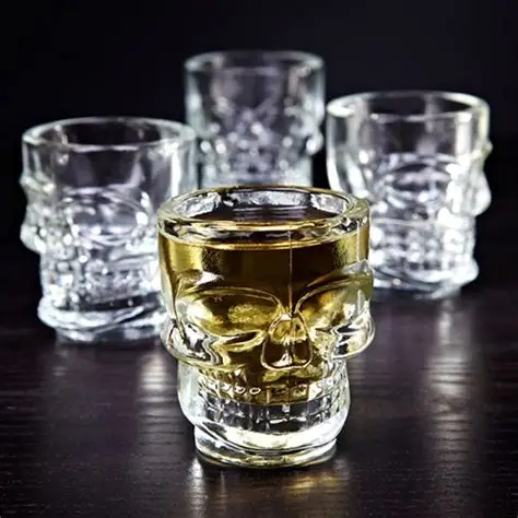 Custom color 1.5oz 45ml clear whisky vodka  glass cup skull shaped shot glass set for gift bar party