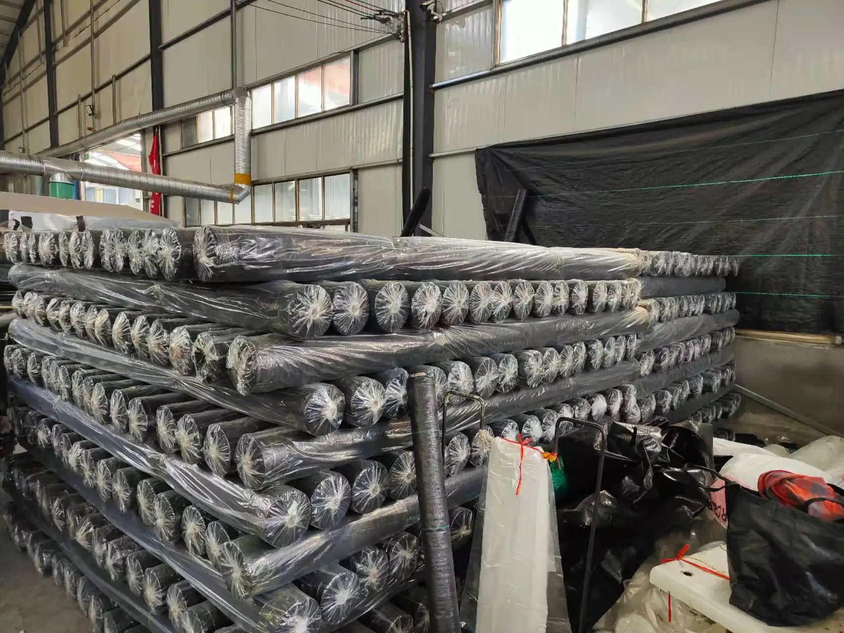 Agricultural Farmland Seedling Temperature Control Vegetable Plastic 1*400m Silver Black Mulching Film