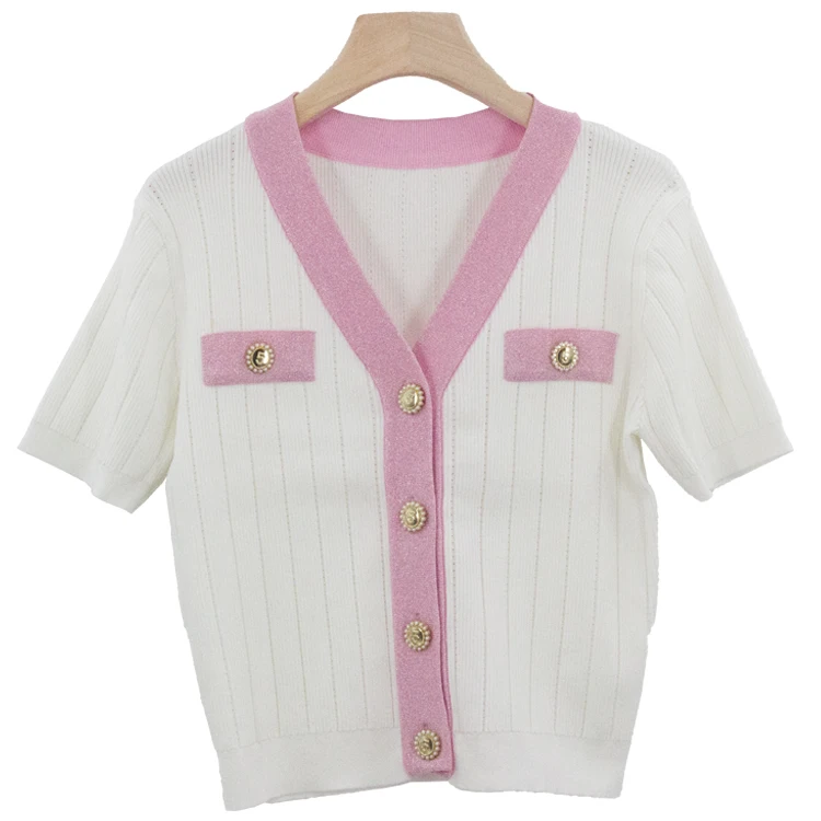 Женский трикотажный кардиган с V-образным вырезом