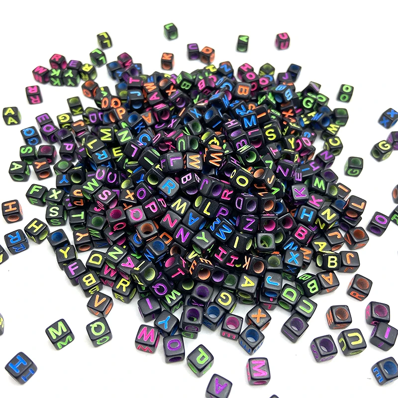 Factory Price Wholesale 6mm Cube Square  Beads A-z Black Acrylic Plastic Letter Alphabet Beads