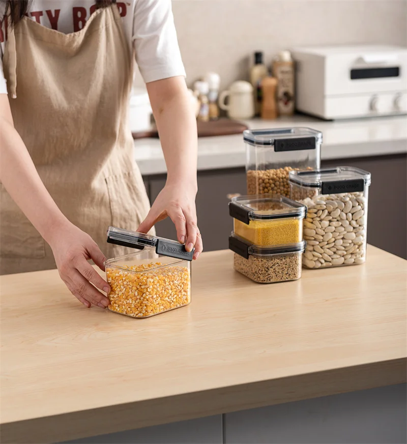 Pinmoo High Quality Airtight Plastic Jar Food Storage Containers with Lids Food Preservation Set