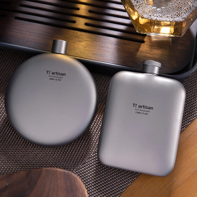 Titanium Hip Flask 170ml/5.7 fl oz,230ml/7.8 fl oz Pocket Hip Flask Alcohol Whiskey camping accessories