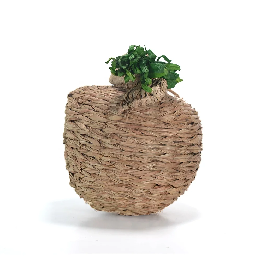 The New Chinchilla Guinea Pig Rabbit House of Chewing Grass Nature Reed Nest Handmade