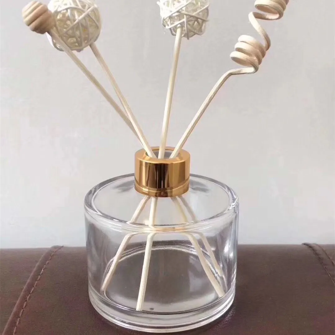Glass  Aroma Scented Essential Oil Reed Diffusers bottle with Rattan Sticks