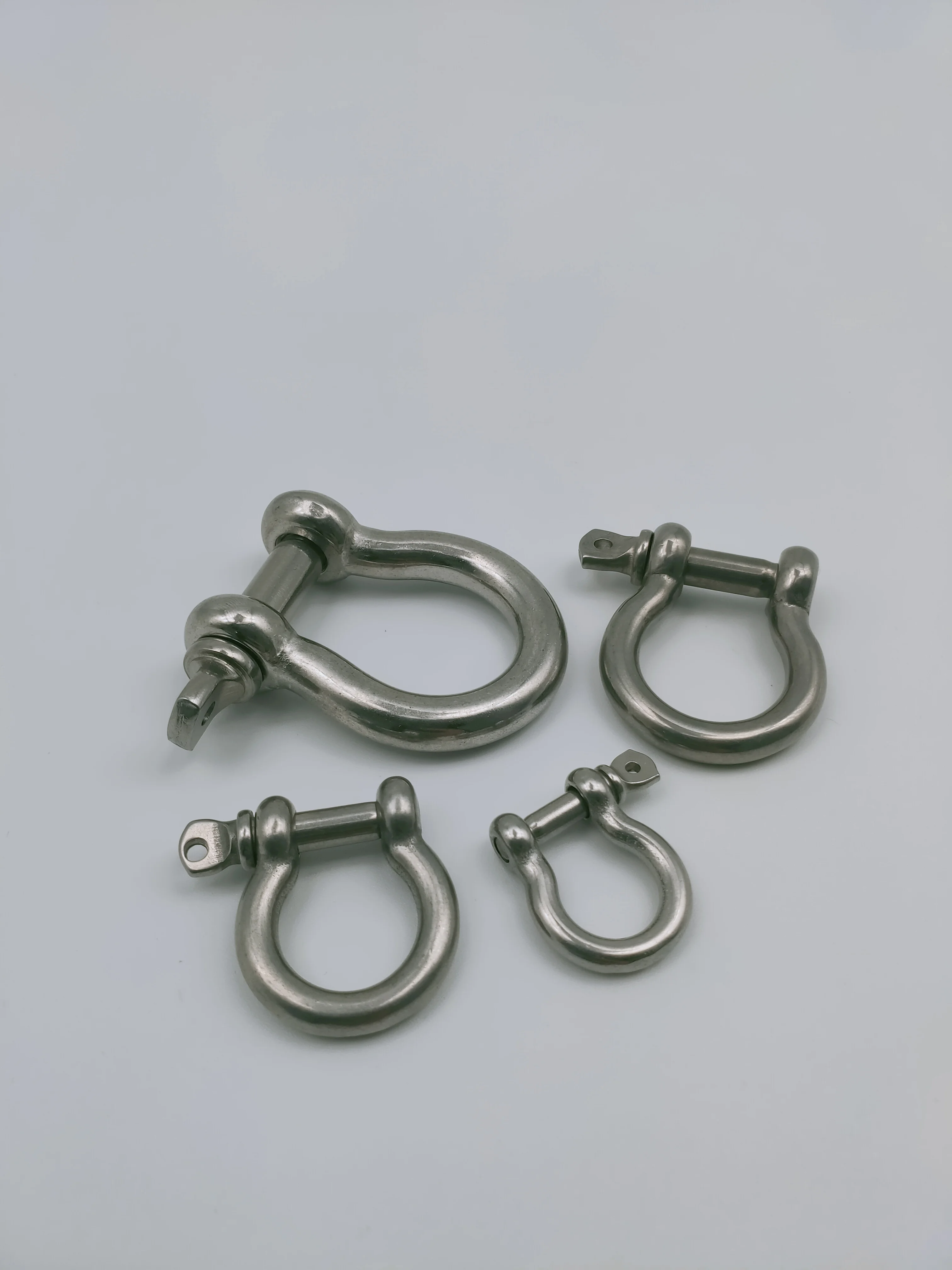 
Stainless steel JIS type Bow shackle for marine and industrial rigging aplications 