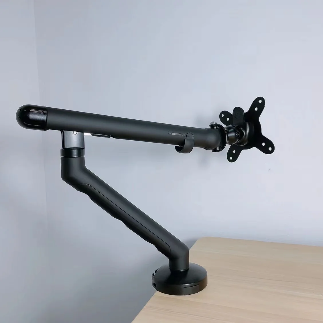 Heavy Duty Single Monitor Arm Computer Monitor Stand Desktop Quick Mount Aluminum Monitor Arm