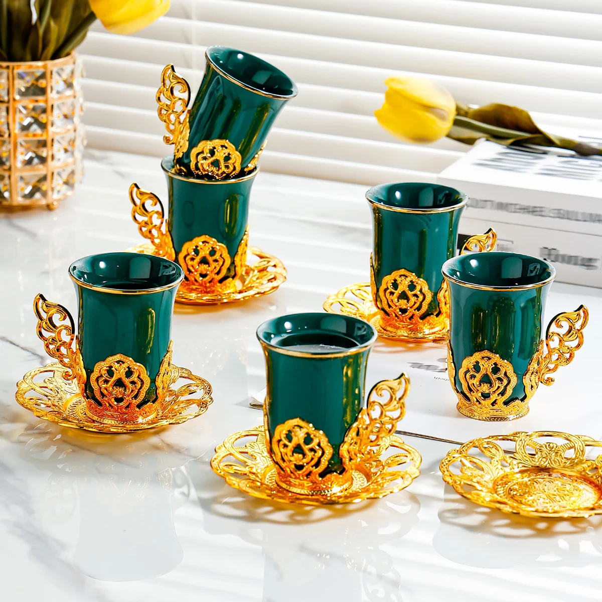 Coffee cup Gold ceramic tea cup Light luxury home English afternoon tea set High appearance level exquisite cup and saucer set