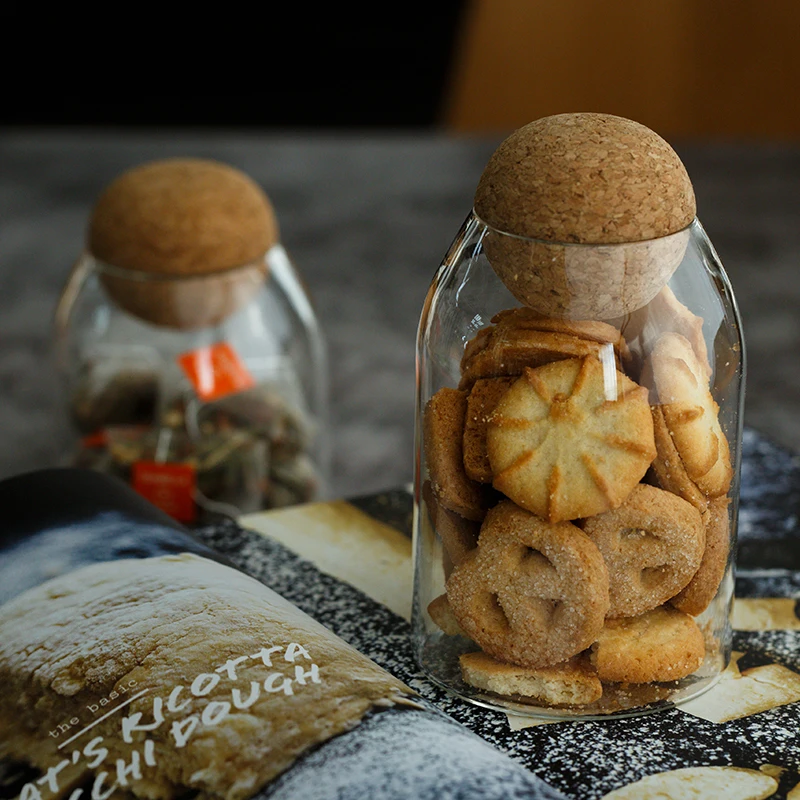 
Customized Glass Jar with Airtight Seal Wood Lid Ball Clear Candy Jar Mason Jars Food Storage Canister for Serving Tea Coffee 