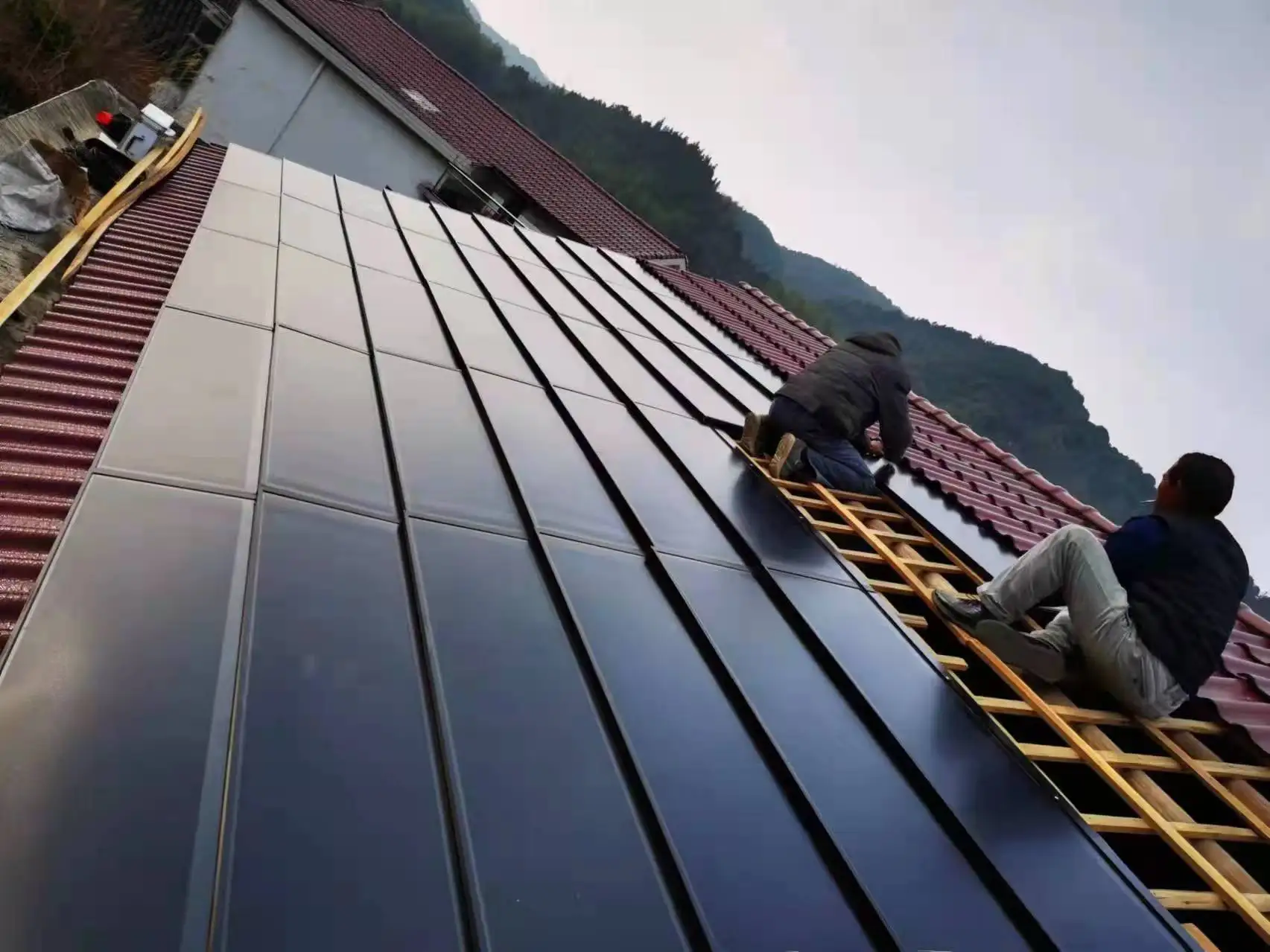Wholesale Solor Photovoltaic Integrated Glass Panel Flat Shape Shingle Build PV Power Energy System Sheet Bipv Solar Roof Tile