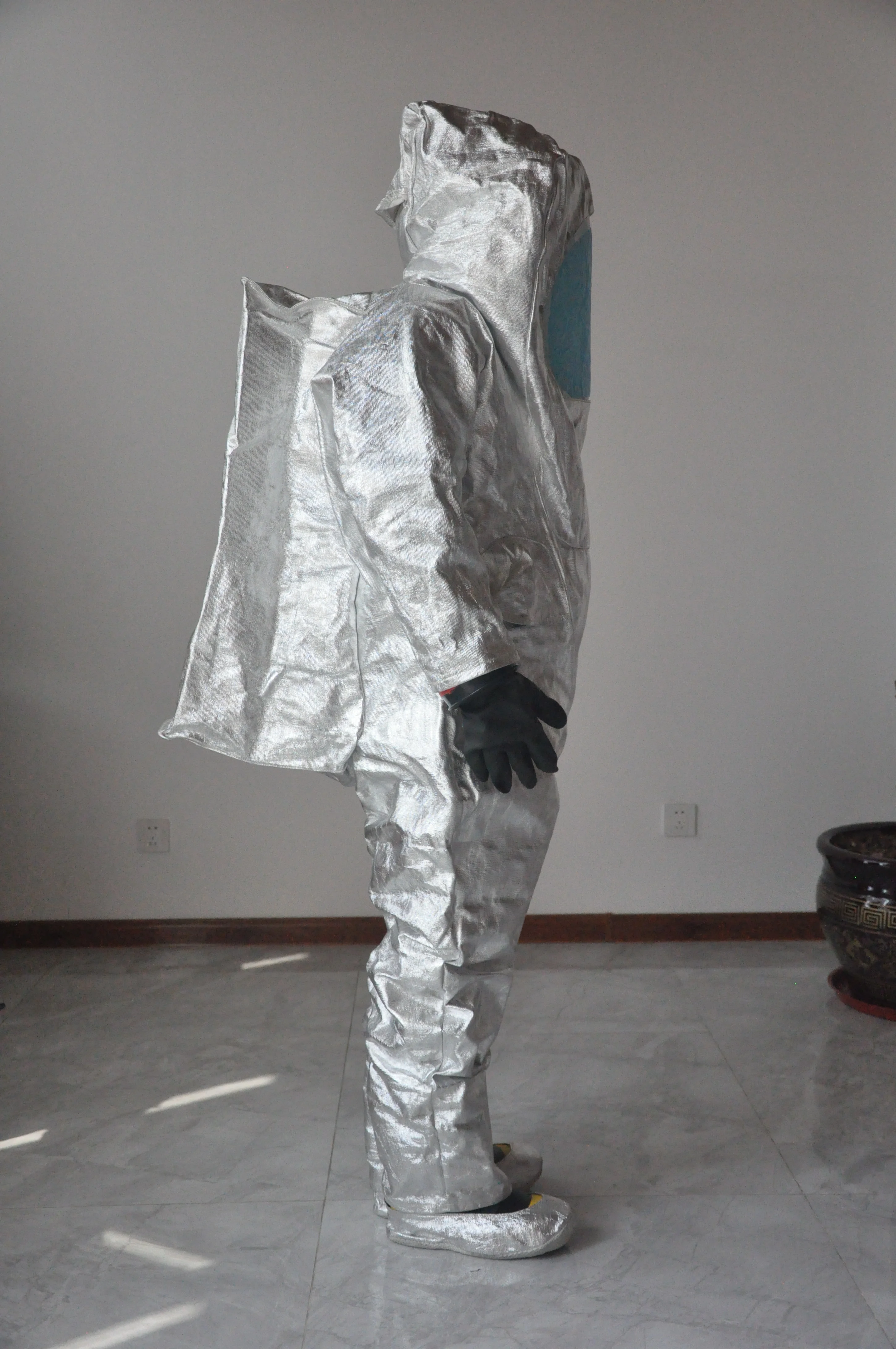 Fire protection and chemical proof Aluminized aluminum suit