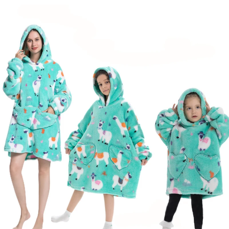 New Arrival Custom Blanket Hoodie Warm Luxury Sweatshirt Hooded Blanket Sherpa Beauty Printed Pullover Hoodie Blanket