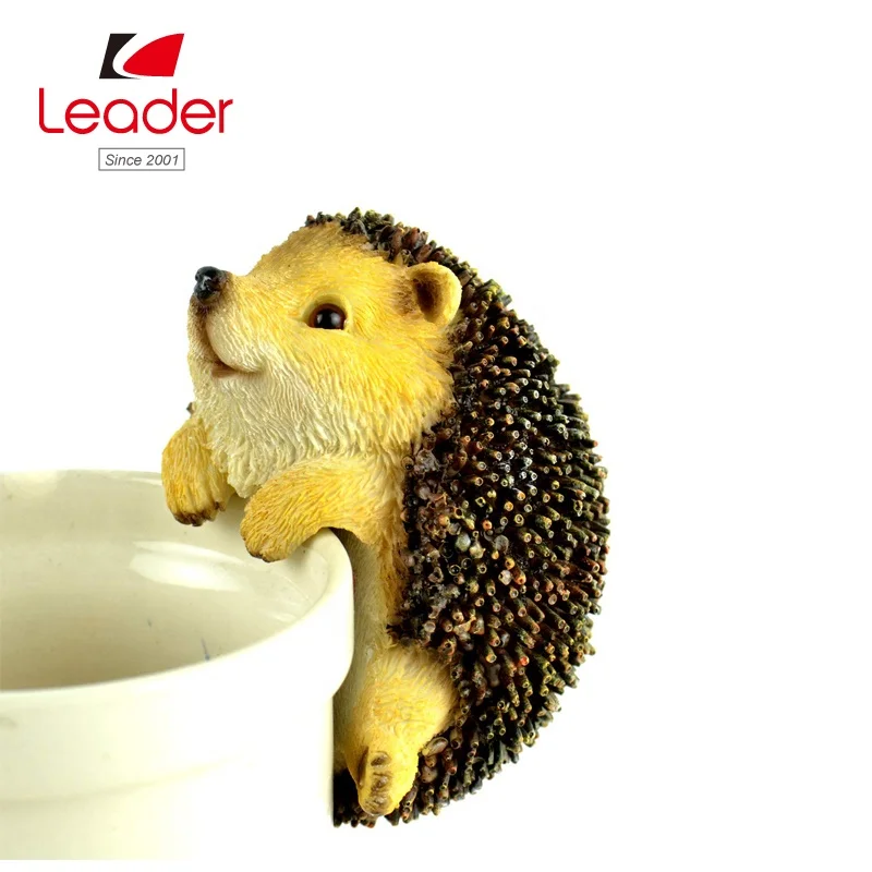 New Best Outdoor Accessory Polyresin Hedgehog Flower Pot Hugger