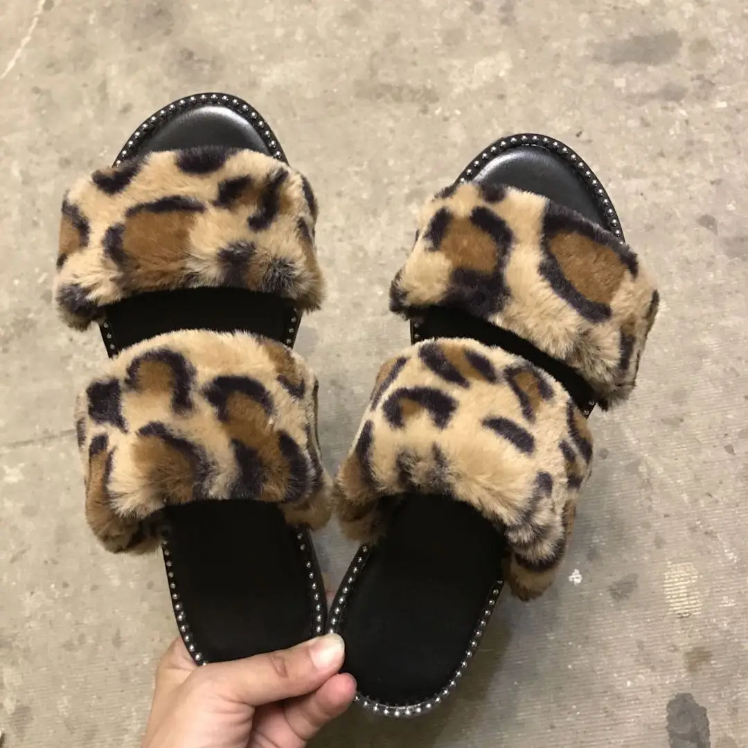 Новинка лета 2020, меховые тапочки, сандалии, Милая сексуальная женская обувь на плоской подошве