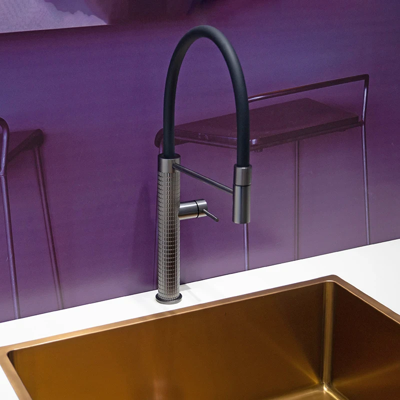 Single Handle High Arc Brushed Nickel Pull Out Kitchen Sink Faucets Tap