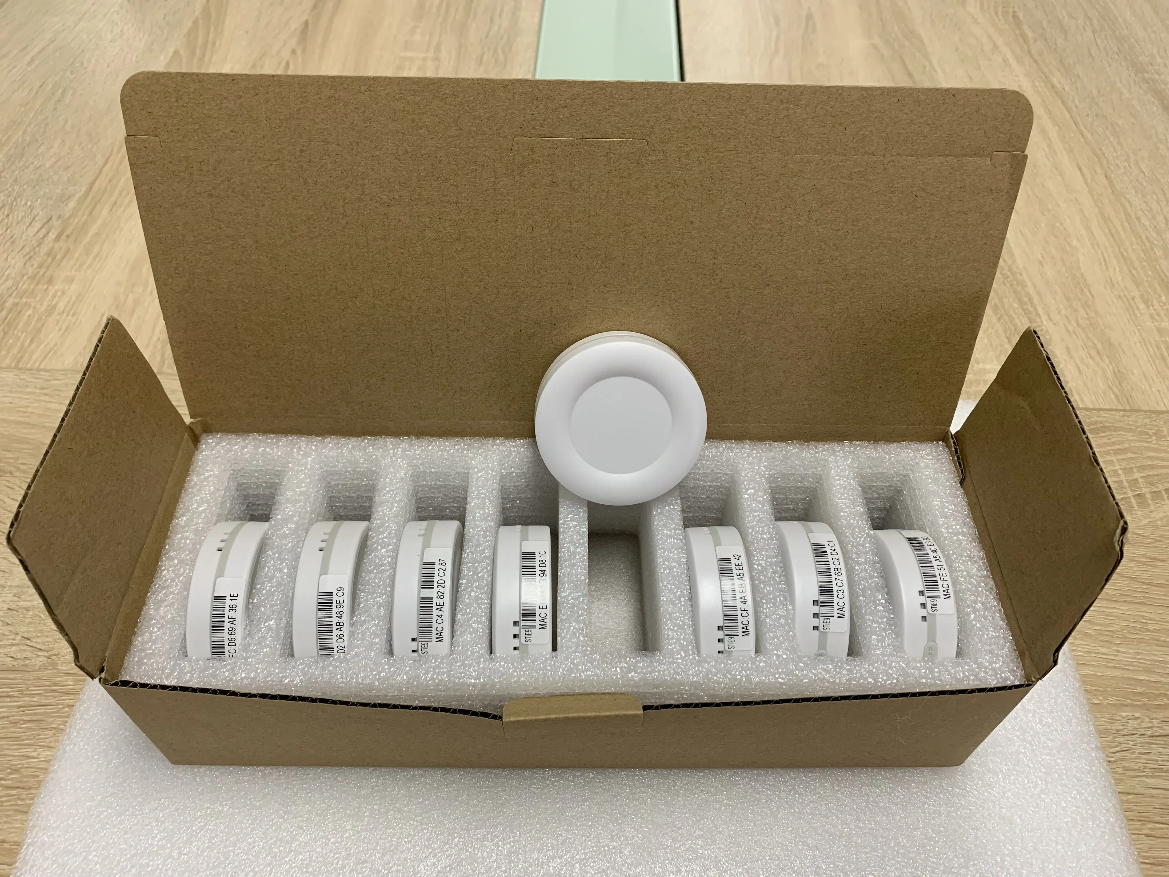  Автономный маячок SATECH BLE4.0/5 0 BT STiE5 вещание iBeacon и UID URL акселерометр т.