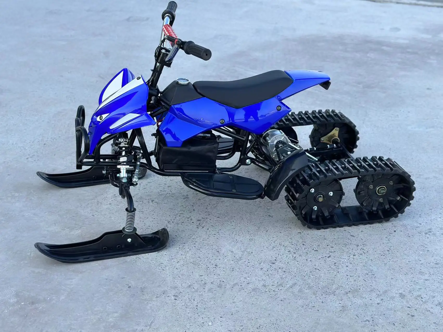 Factory price popular electric snow vehicle snow racer snowmobiles for sale