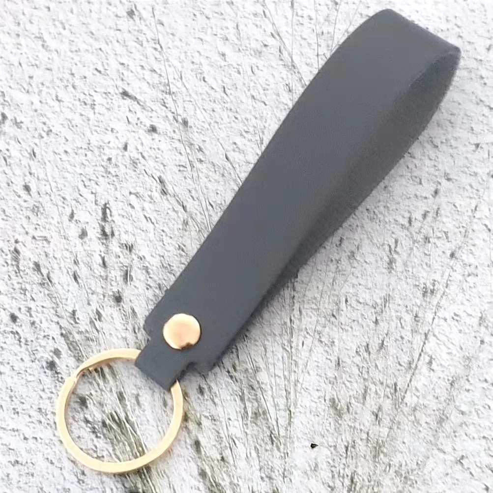 New Leather Keychain Holder Ring Strap Keys For Men Women Custom Logo Promotion Gift Leather Key Chains Key Rings Charms