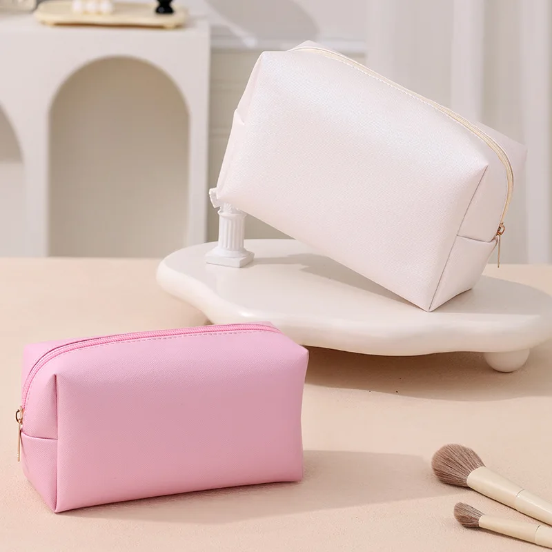 2024 New design  PU Leather makeup bag travel storage bag plain color fashion cosmetic bag for women