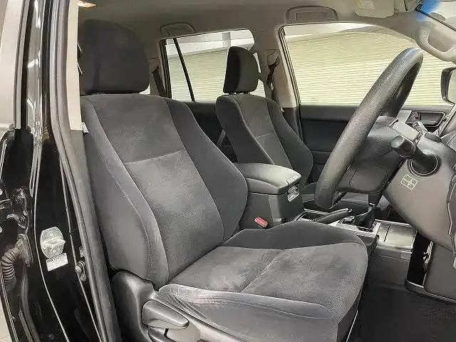 Used TOYOTA LAND CRUISER PRADO SUV AUTOMATIC AND MANUAL left hand drive and right hand drive available