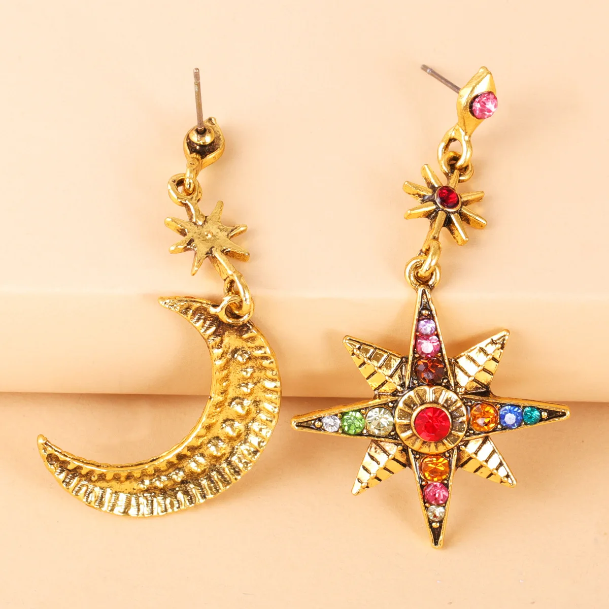 Женские асимметричные серьги-гвоздики винтажные золотистые/Серебристые серьги в античном стиле с Луной и звездой стразами модные