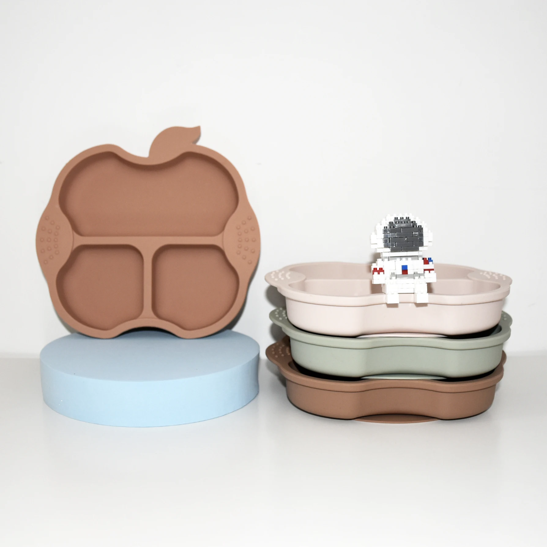 Belochhy Baby Feeding Supplies Wholesale Bpa Free Cat Kitten Silicone Cutlery Baby Kid Food Feeding Divided Dinner Plate Bowl
