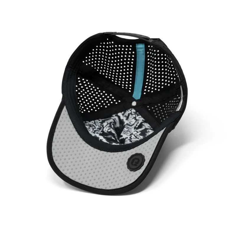 Qianzun Waterproof Perforated 5 Panel Golf Hats Unstructured Personalized Caps Melin Hydro Hat With Rubber Patch