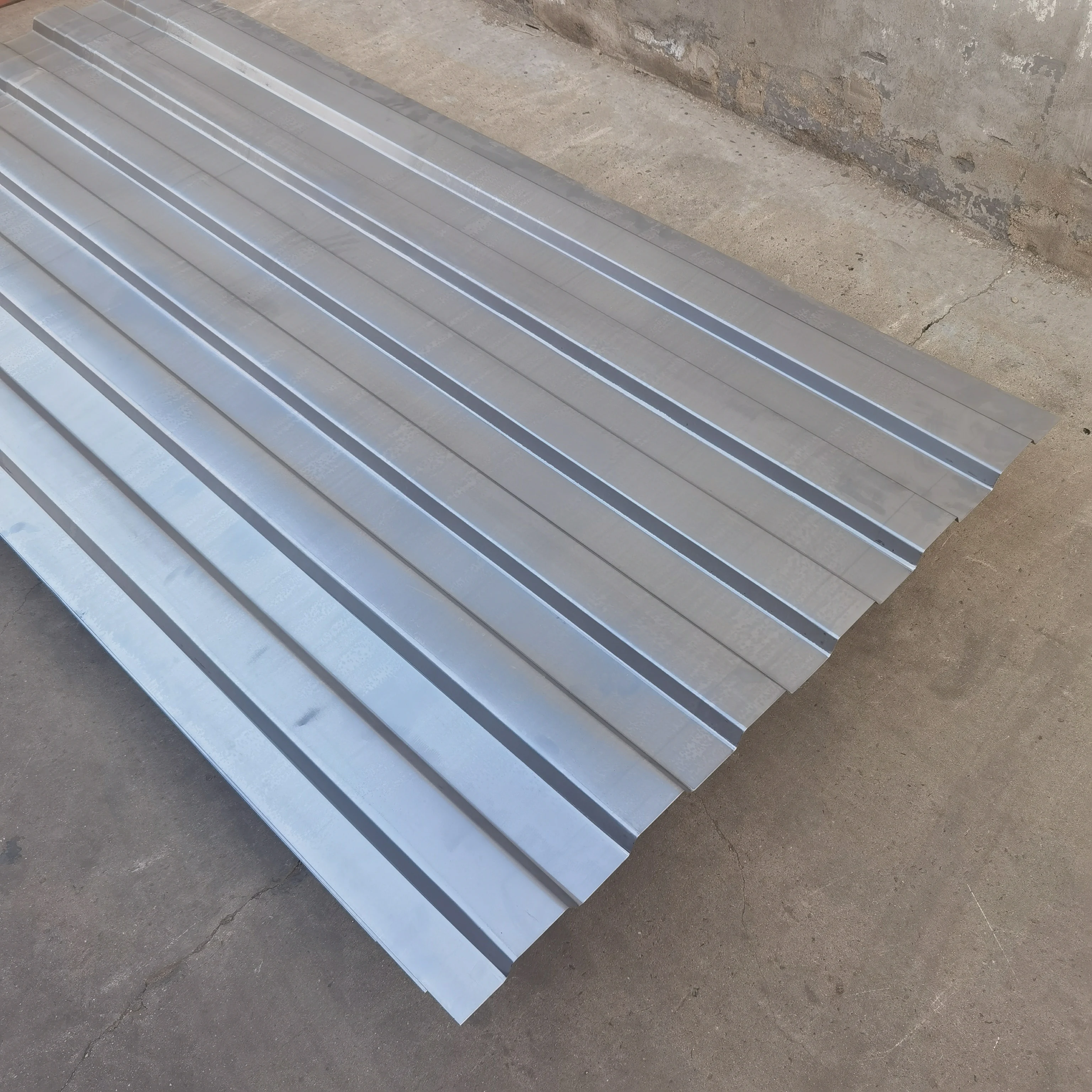 China factory manufacture customized special container house corrugated steel panel