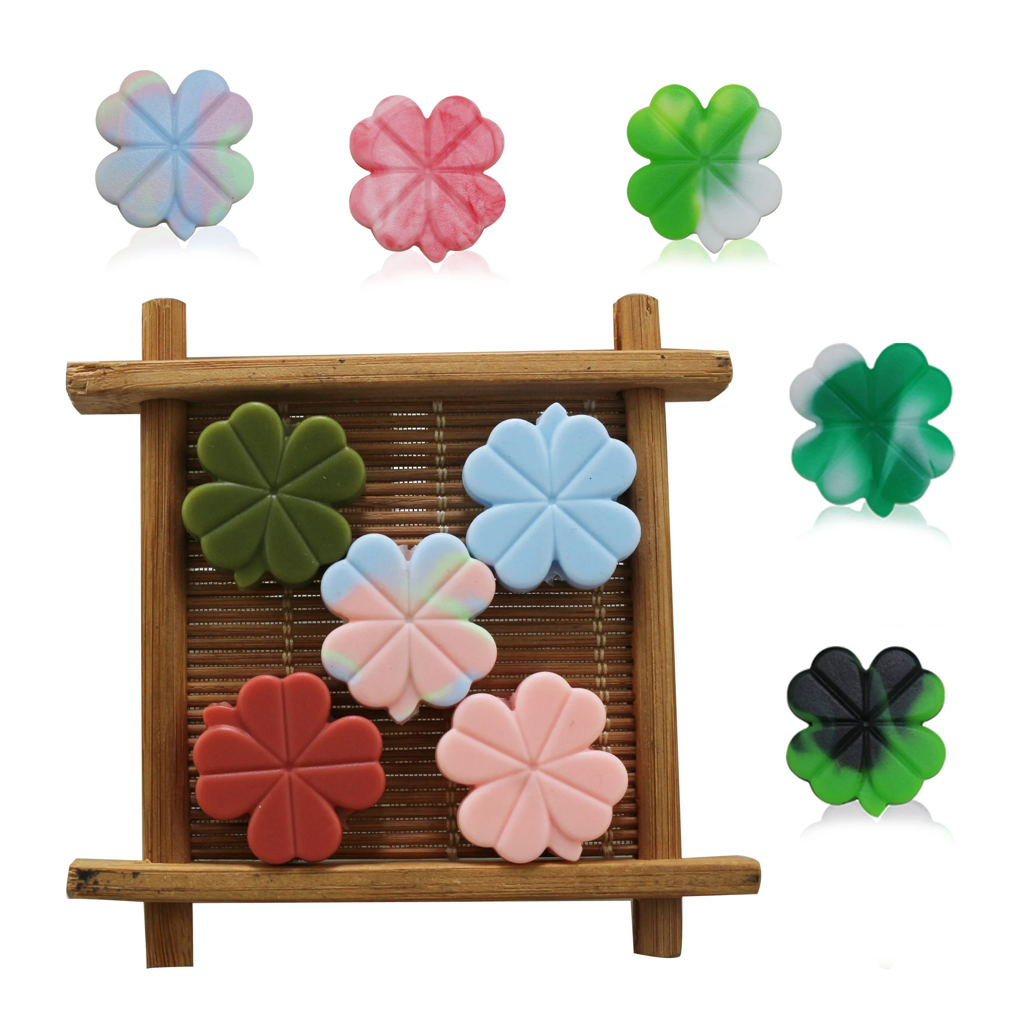 Factory Customized Pastel Colors Colorful Leaf Lucky Clover Shamrock Focal Beads Wristlet Silicon Beads For Pen Making