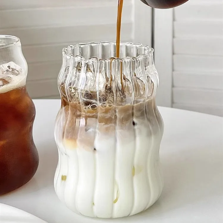 New Product Wave Shape Ribbed Drinking Glasses 17oz Glass Coffee Tea Mug With Bamboo Lid And Glass Straw