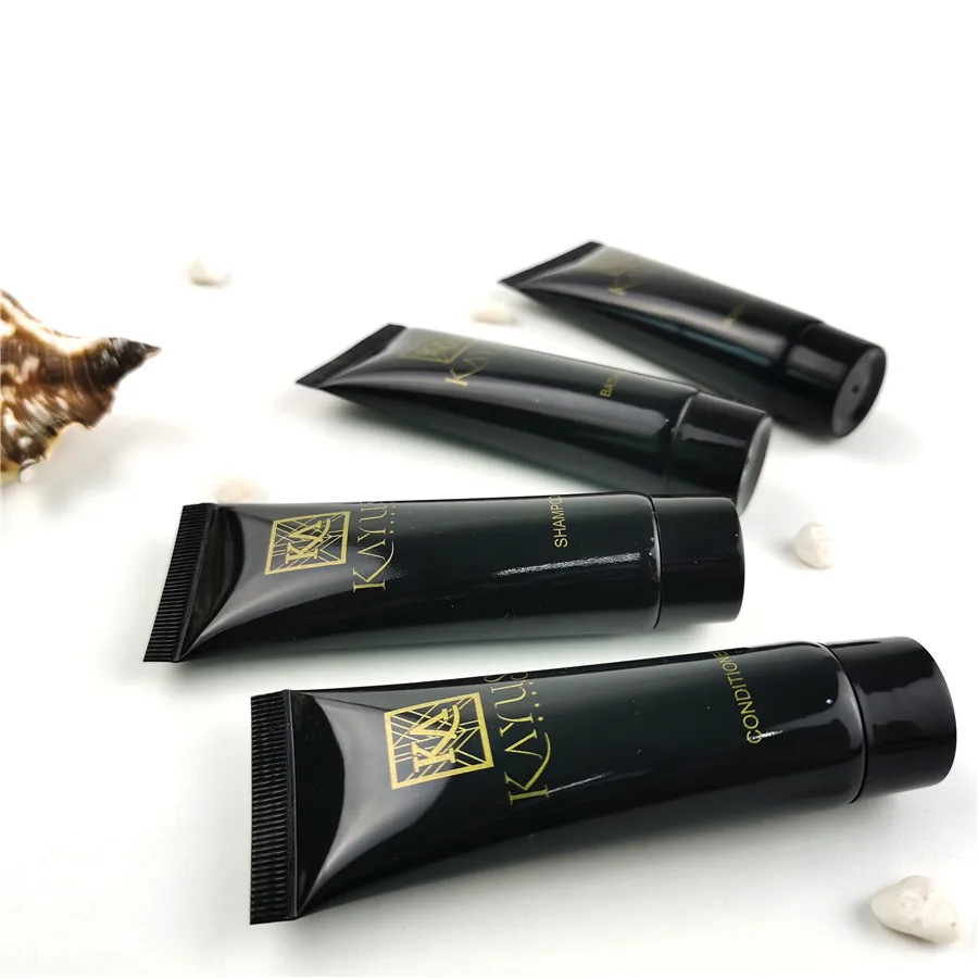 Luxury OEM 5 Star Disposable Toiletries Kit Accessories Set for Bathroom Hotel Amenities