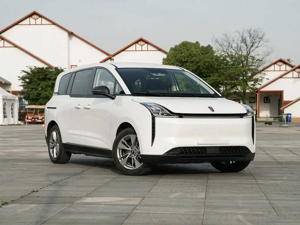 Wholesale 2024 Pentium NAT Travel Edition 419KM Compact New Energy MPV