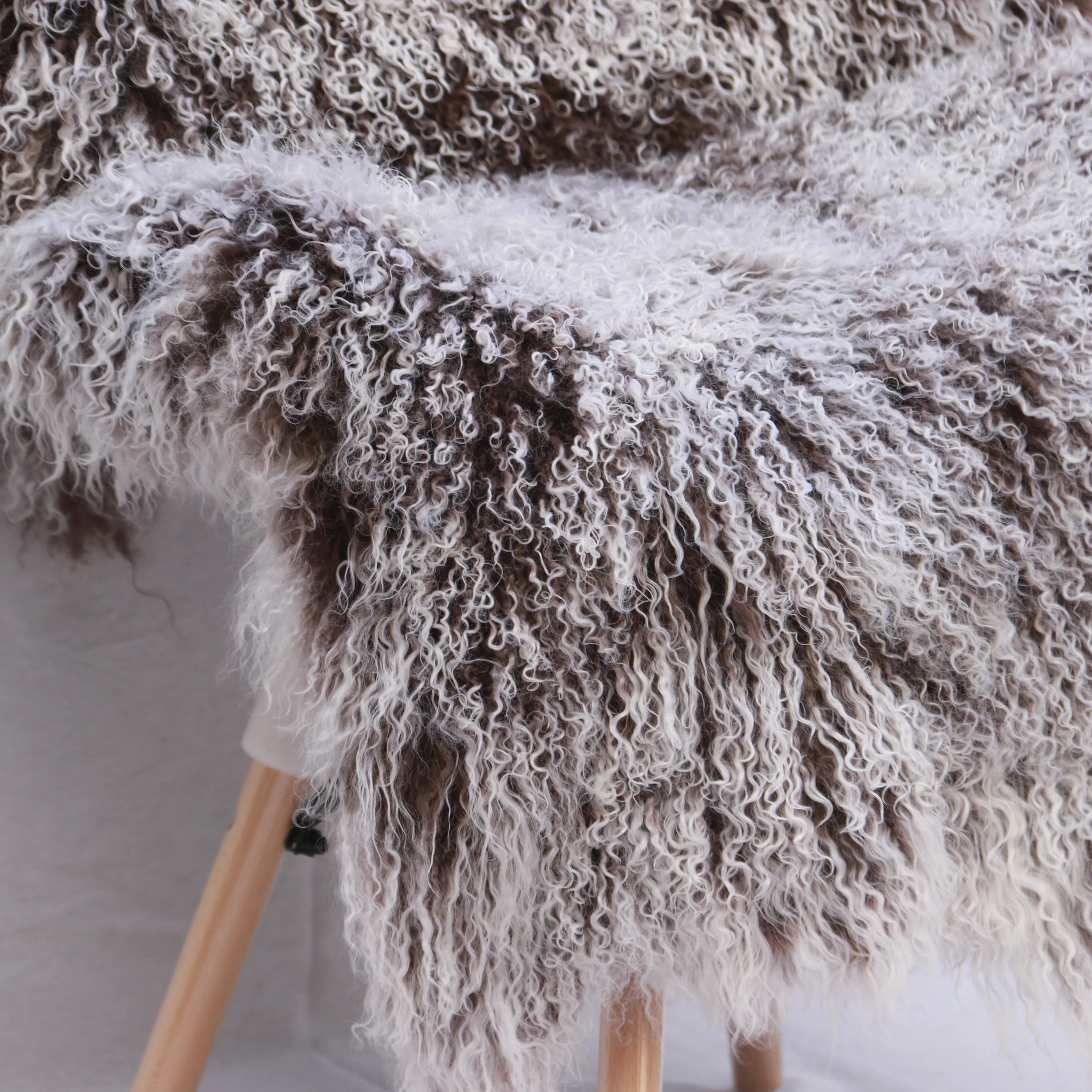 Luxury Natural White Mongolian Fur Plate Throw Sheepskin Tibetan Lambskin Real Fur Rug Genuine Hide