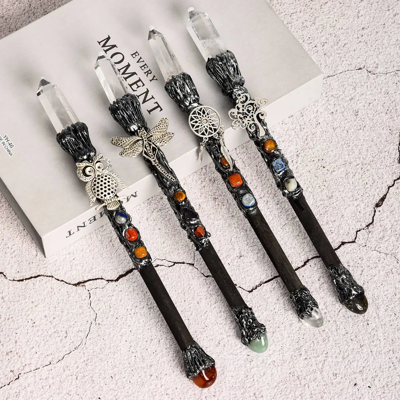 Wholesale High Quality Clear Quartz Point Crystal Wand Handmade Polished Magic Wand for Love Craft Gift