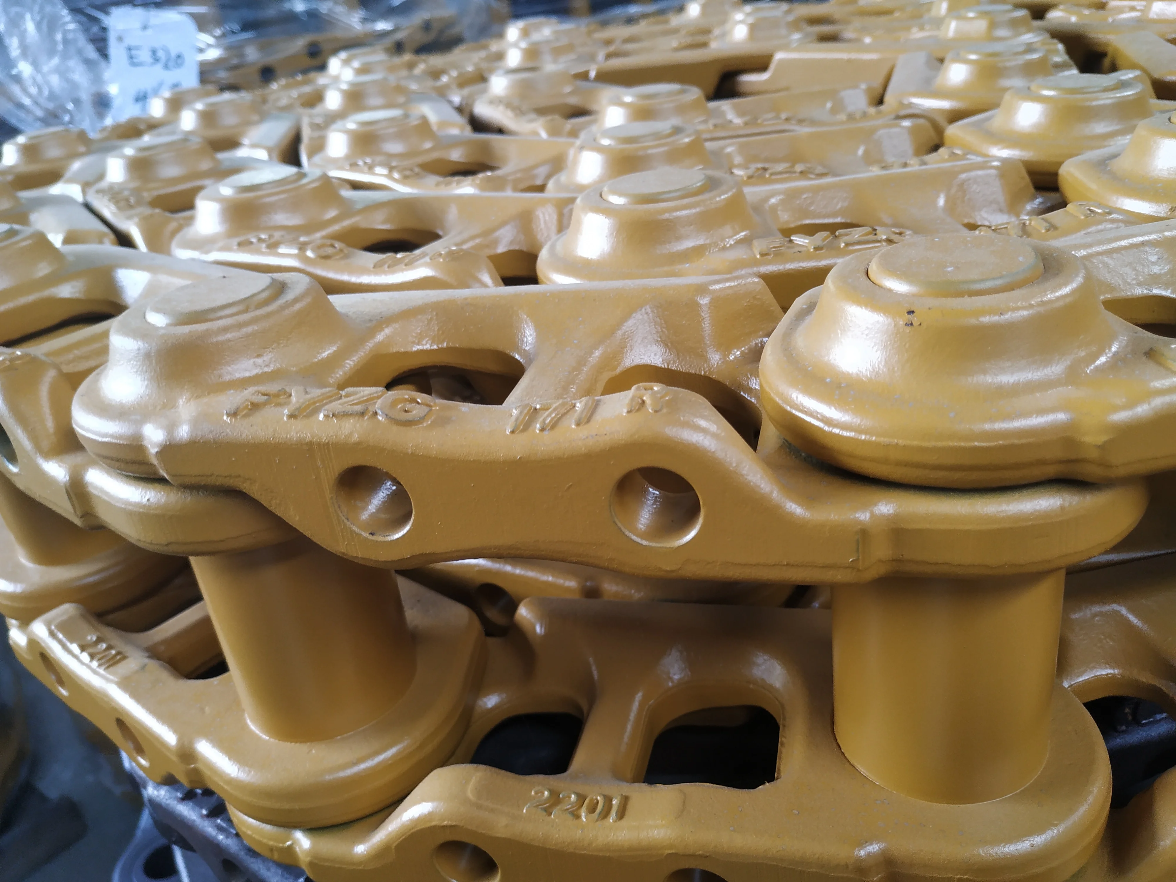 China Factory Excavator Undercarriage Parts SY55 SY60 SY65 KX161 Track Link Assy 135 Pitch  Track Link