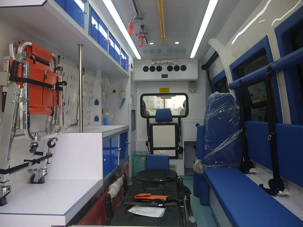 NAVECO Ousheng 4x2 Hospital Ambulance Car Excellent Quality Diesel First Aid Medical Vehicle Good Price Brand New