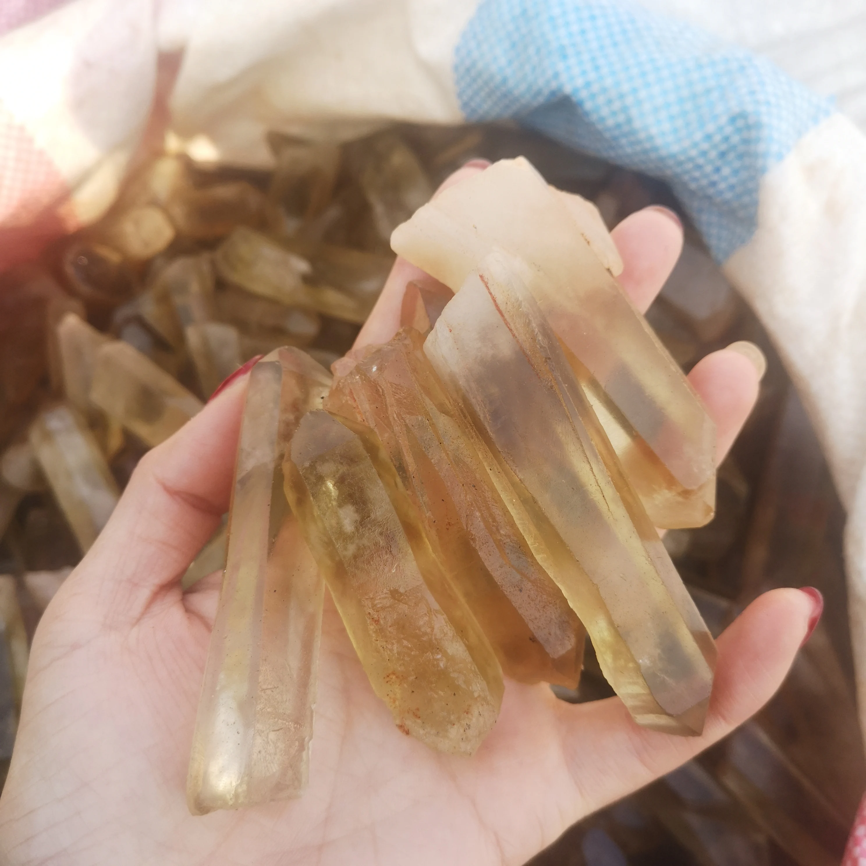 Wholesale Natural Smoky Crystal Quartz Point Raw Rough Citrine Strip Crystal Specimen