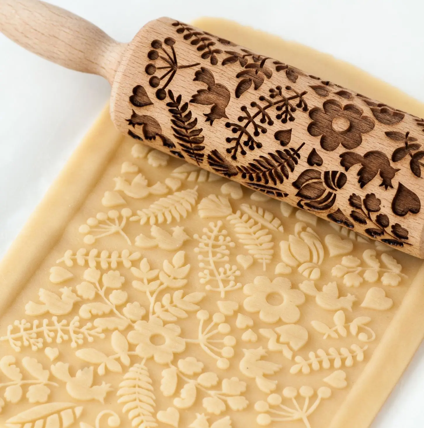 Christmas cookie dough stick engraved wooden embossed rolling pin for baking