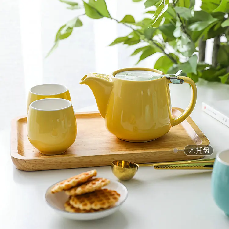 New Design Nordic Style Yellow Glaze Ceramic Tea Pot with Infuser