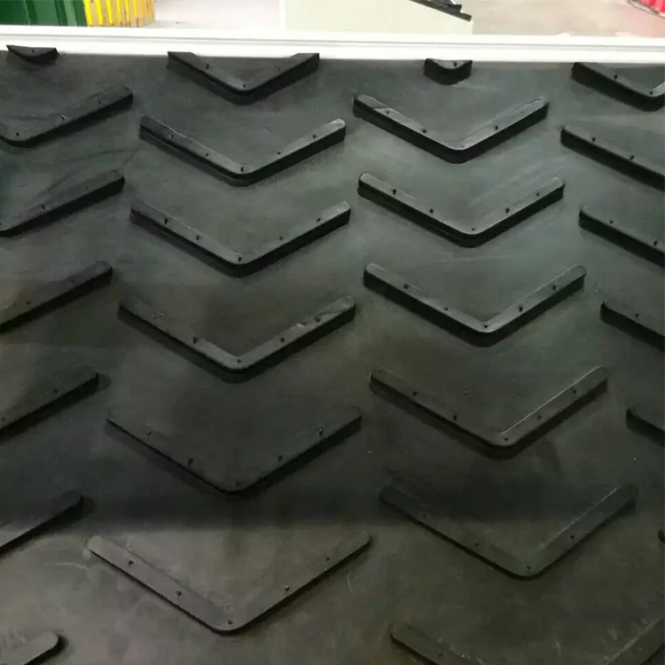 Идеальный и хорошее качество резиновый шеврон конвейер