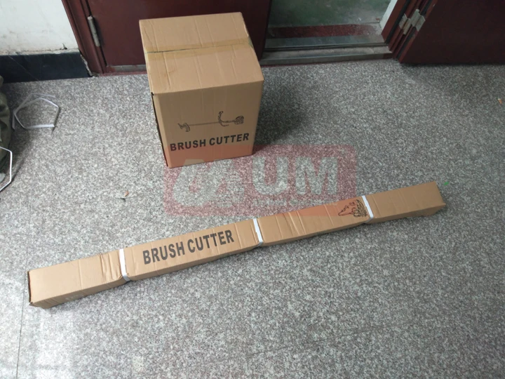 Blue Color good quality backpack 2 stroke 1E44F engine gasoline 52cc brush cutter