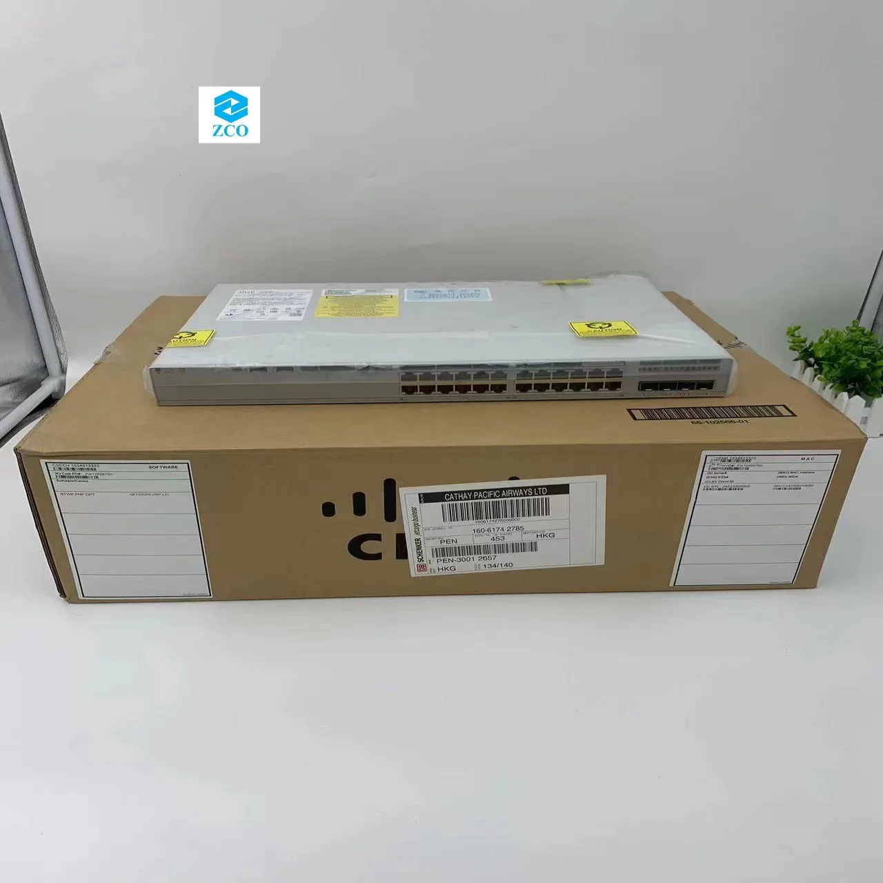 New Original  24 Port Poe Network Essentials Switch C9200L-24P-4G-E