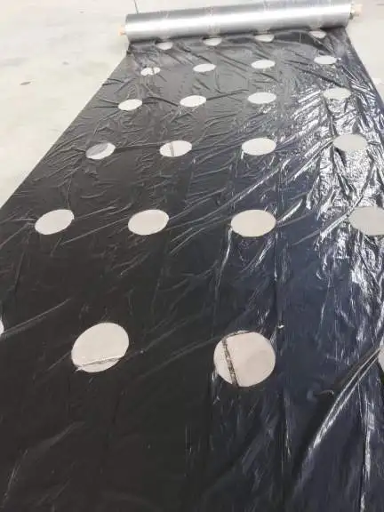Hongde Agricultural Black PE Polyethylene Plastic Mulch Film Roll Soft HDPE Masking Type plastic products Plants control cover