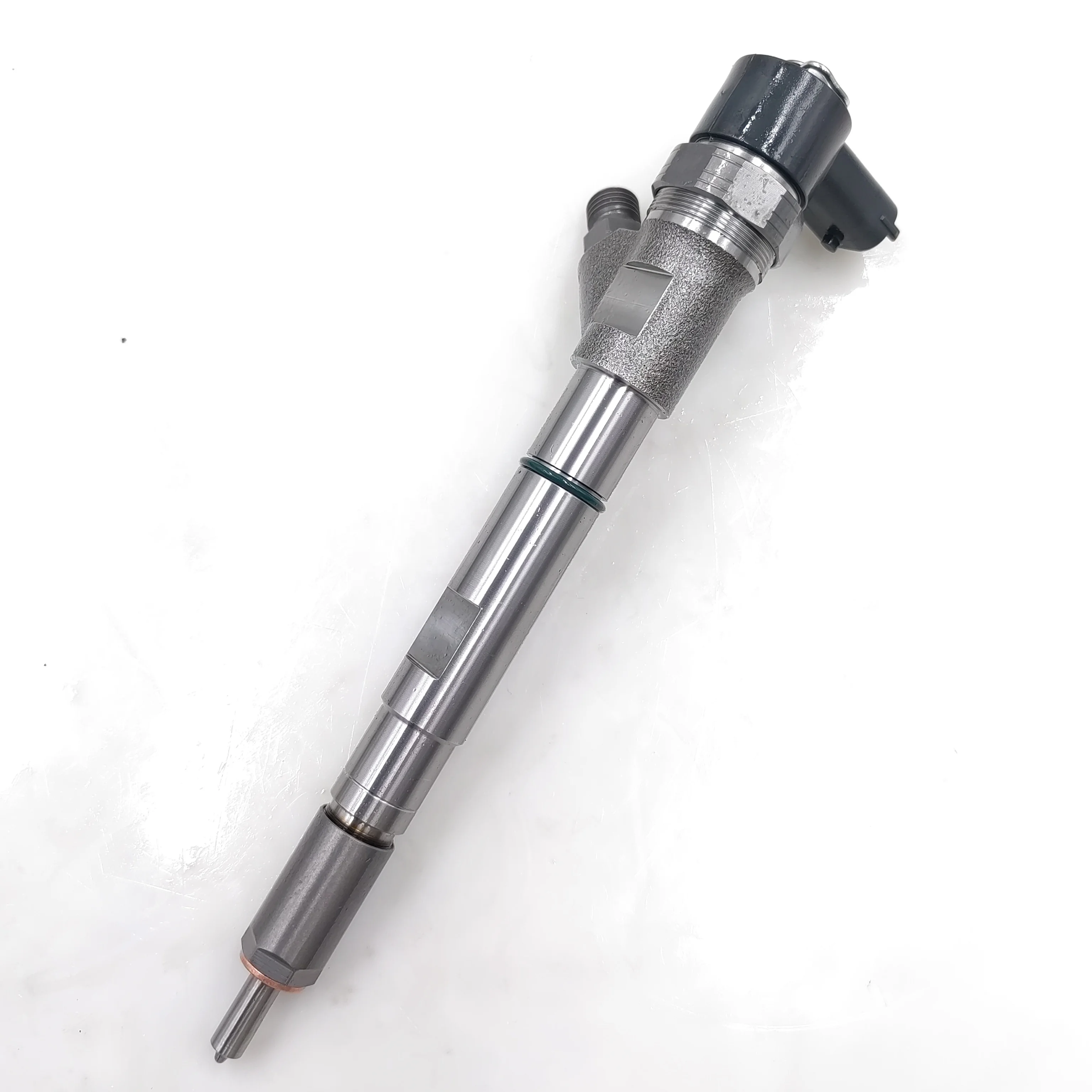 Diesel Common Rail Fuel Injector 0445110183 0445110316 0445110331 0445110578 For Diesel Engine