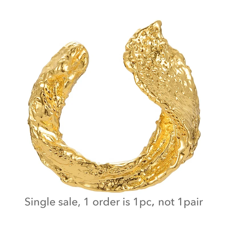 High Quality 18K Gold Plated Brass Jewelry Irregular pleated Ear Clip Curved Single Earrings E211279
