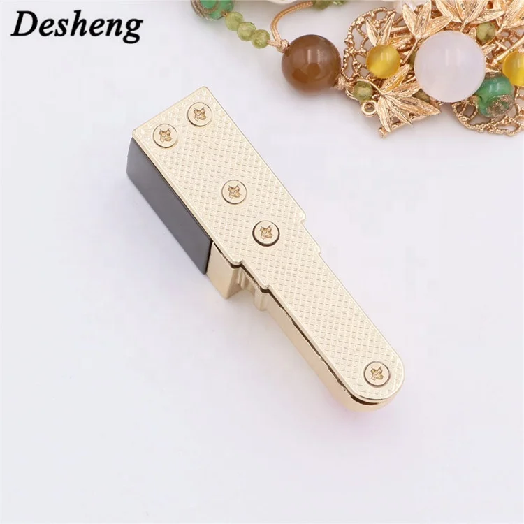 Аксессуары для чехлов и сумок новинка модное украшение платьев в форме губной помады из цинкового